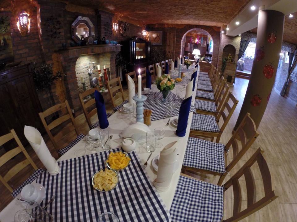 Malinowy Dwor Hotel Ruda Slaska Buitenkant foto